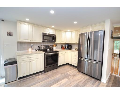 39 Roosevelt Road Wilmington, MA 01887 - Photo 8 of 40 Gallery Image 8