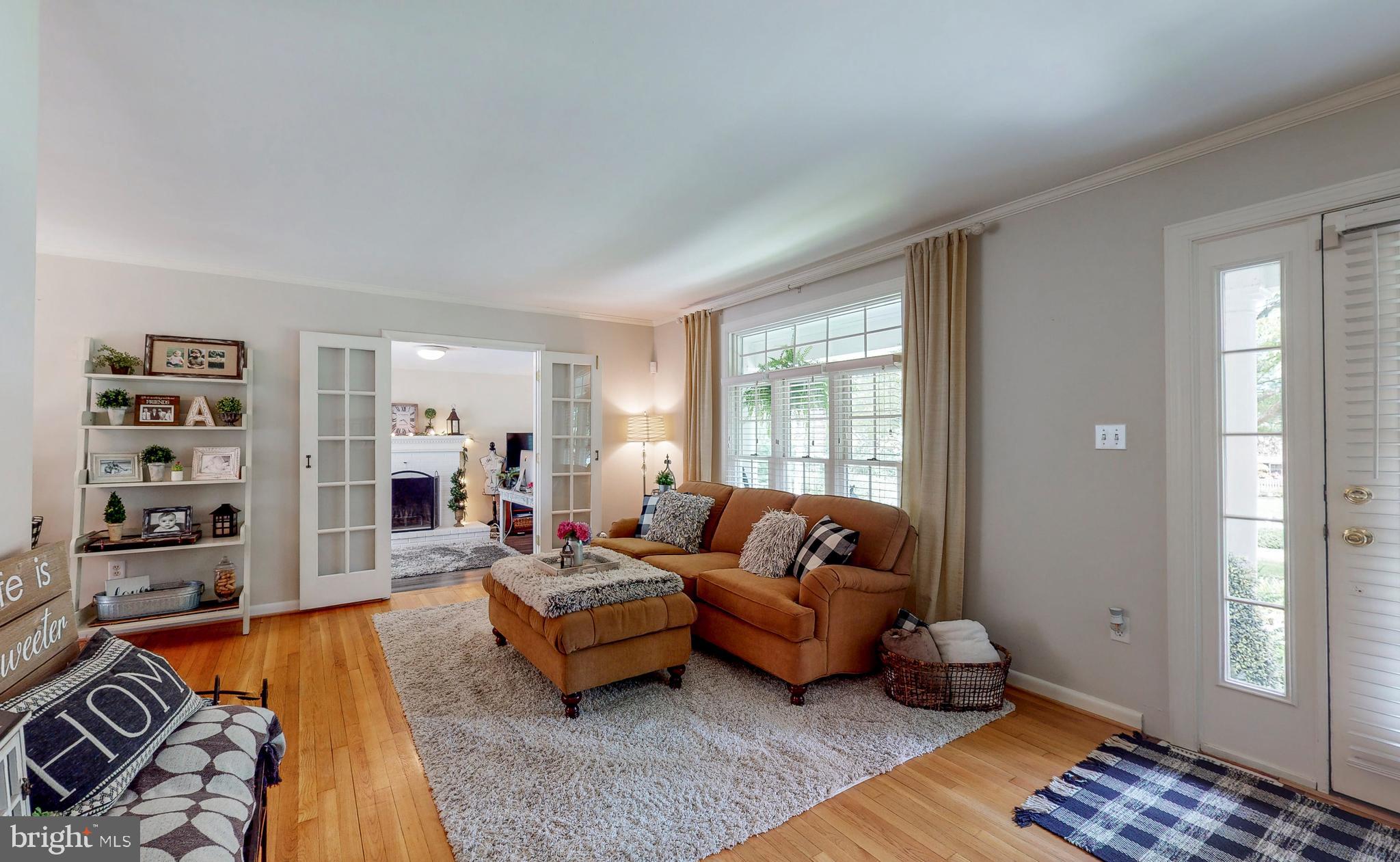 1801 Miller Road Cockeysville, MD 21030 - Photo 6 of 40 Living Room