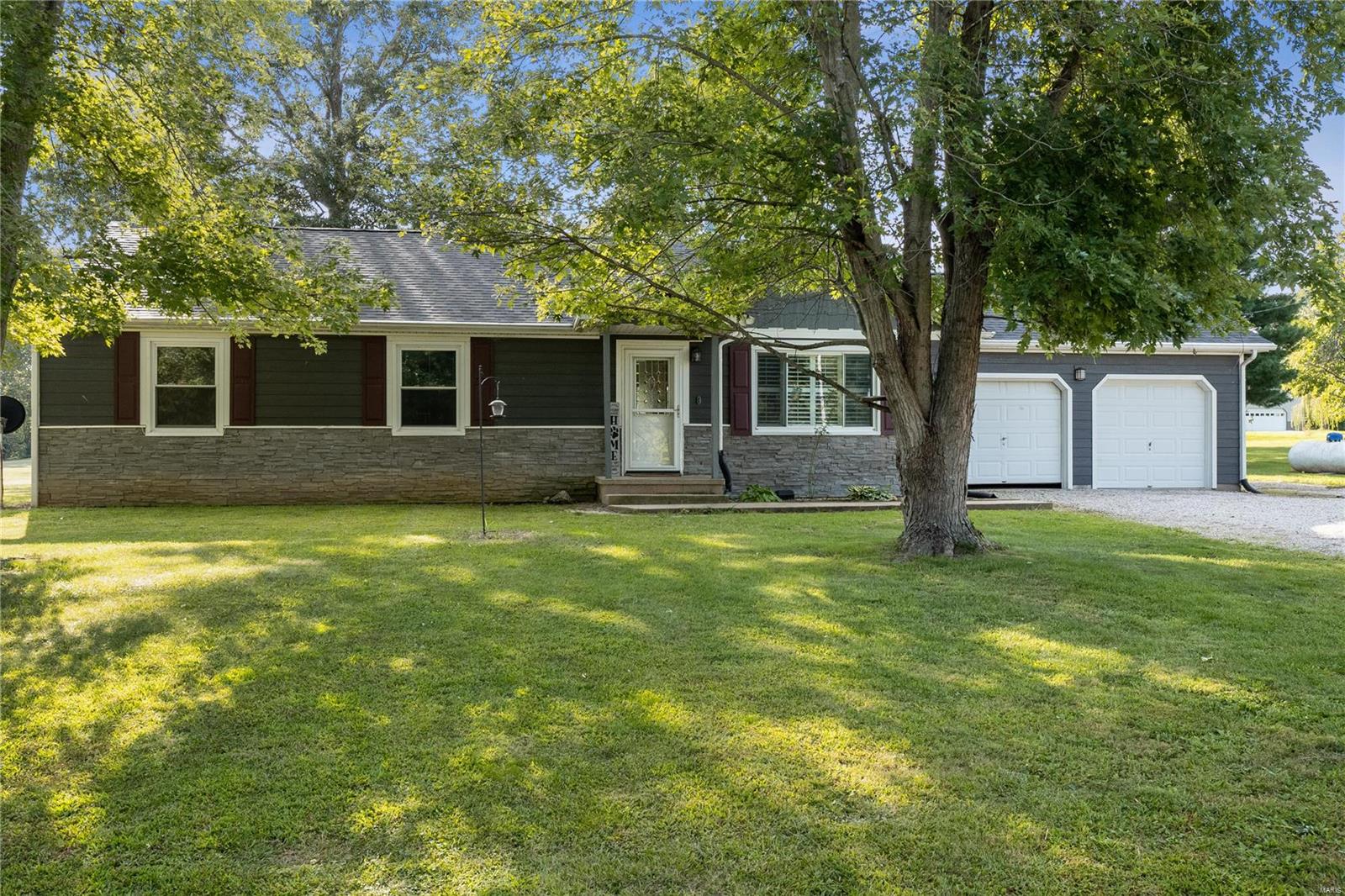 8750 Old Lebanon Troy Road Troy, IL 62294 - Photo 3 of 49 Gallery Image 3