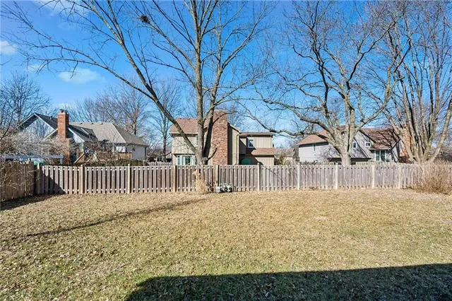 $425,000 | 15918 West 136th Terrace, Olathe, KS 66062