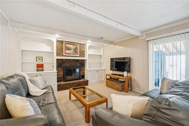 $425,000 | 15918 West 136th Terrace, Olathe, KS 66062