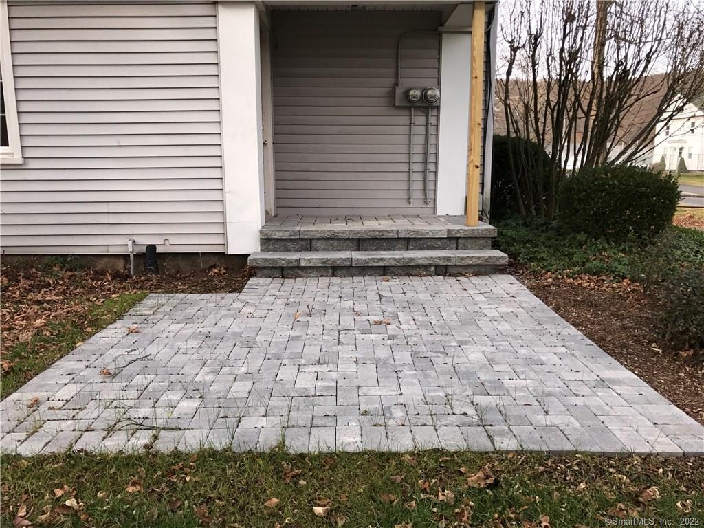 642 Mixville Road, Unit 2 Cheshire, CT 06410 - Photo 12 of 16