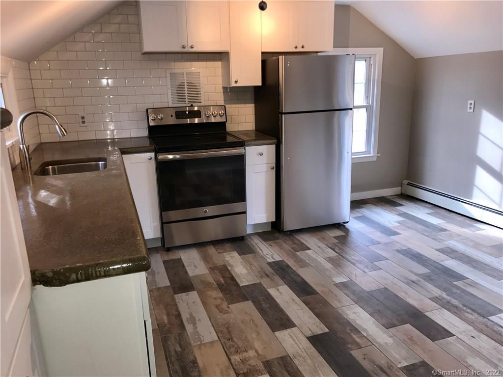 642 Mixville Road, Unit 2 Cheshire, CT 06410 - Photo 3 of 16