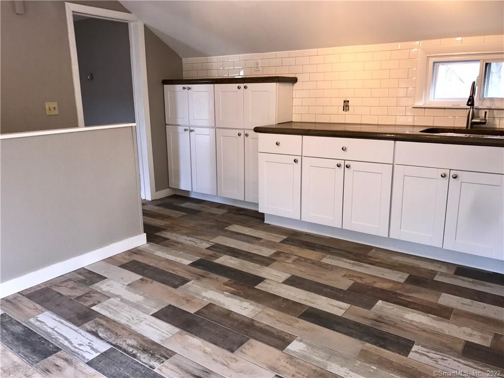 642 Mixville Road, Unit 2 Cheshire, CT 06410 - Photo 5 of 16