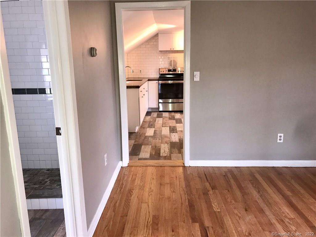 642 Mixville Road, Unit 2 Cheshire, CT 06410 - Photo 7 of 16