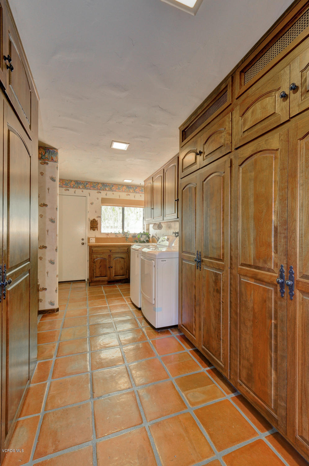 11226 Santa Rosa Camarillo, CA 93012 - Photo 42 of 99 SKY_39