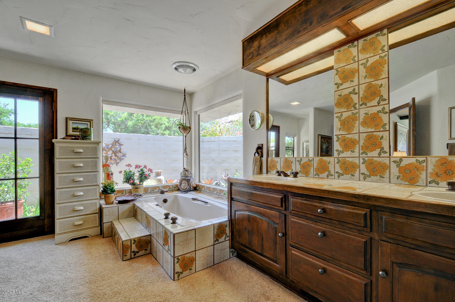 11226 Santa Rosa Camarillo, CA 93012 - Photo 54 of 99 SKY_51