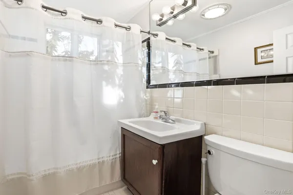 $980,000 | 6 Darling Avenue, New Rochelle, NY 10804