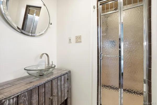 $980,000 | 6 Darling Avenue, New Rochelle, NY 10804