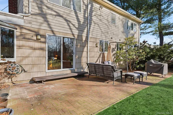 $980,000 | 6 Darling Avenue, New Rochelle, NY 10804