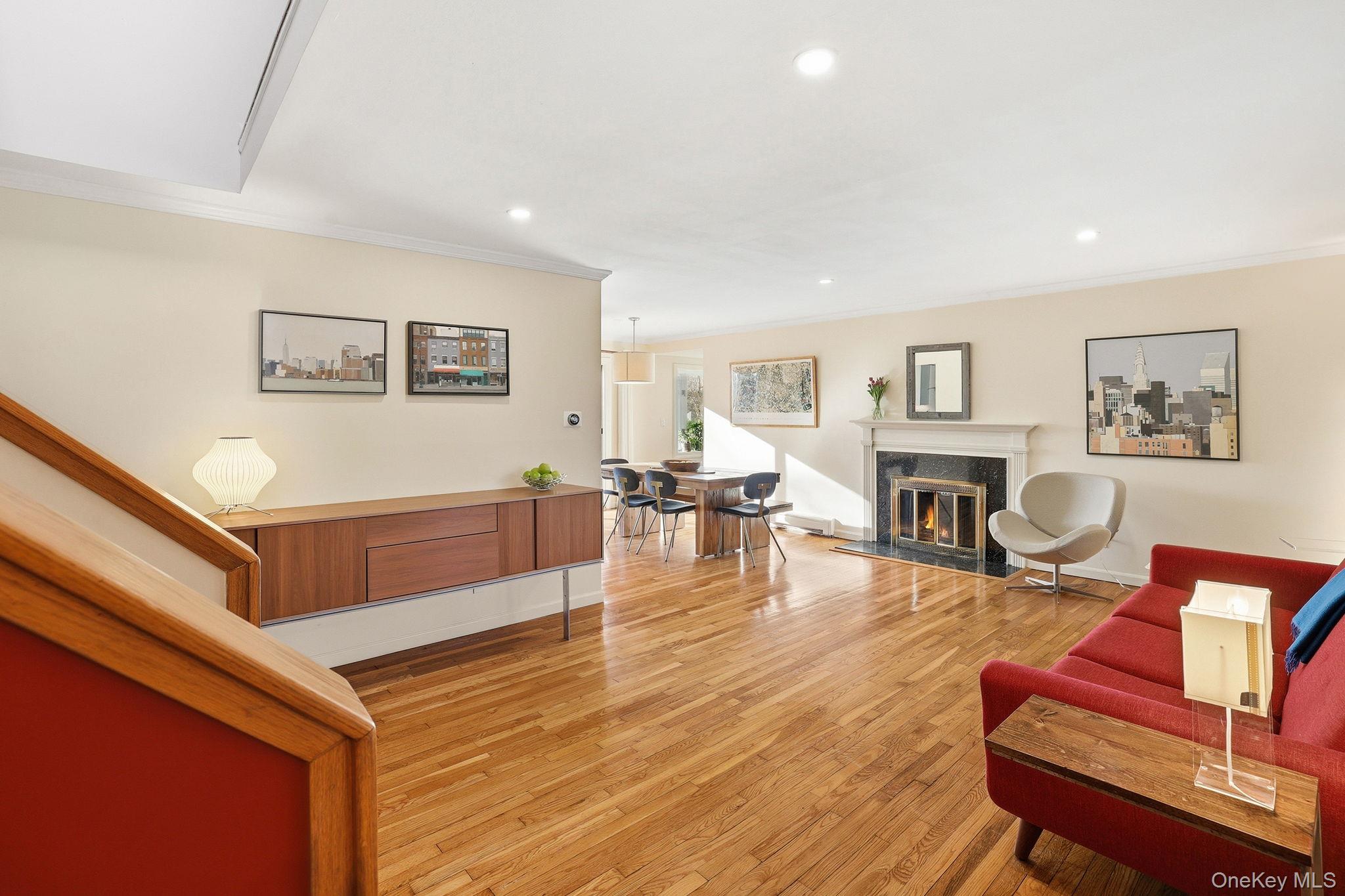 6 Darling Avenue New Rochelle, NY 10804 - Photo 4 of 44