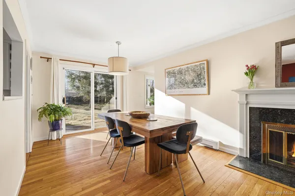 $980,000 | 6 Darling Avenue, New Rochelle, NY 10804