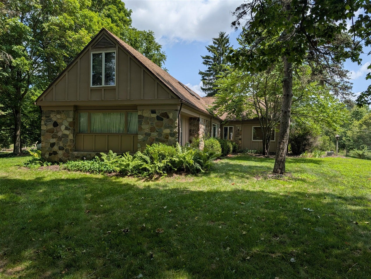 3988 Beeman Road Williamston, MI 48895 - Photo 3 of 71 Gallery Image 3
