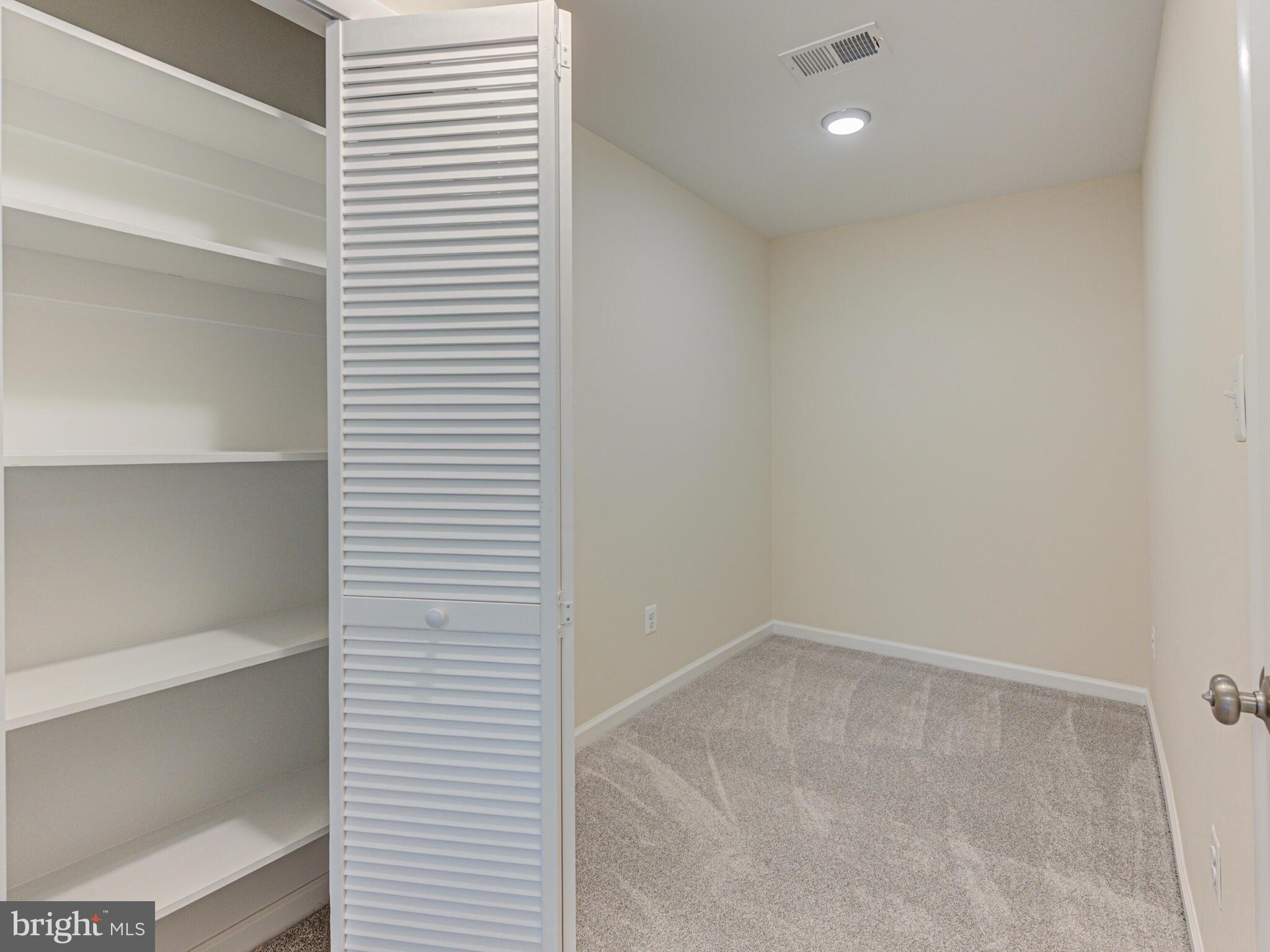 11618 Vantage Hill Road, Unit 2A Reston, VA 20190 - Photo 21 of 33