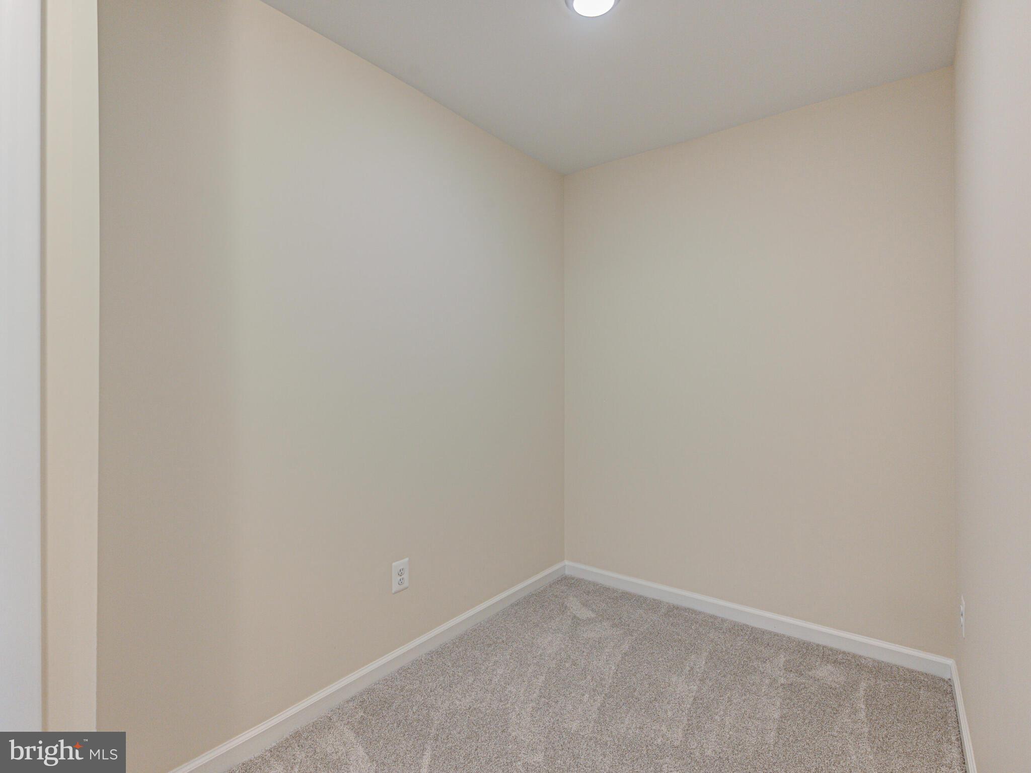 11618 Vantage Hill Road, Unit 2A Reston, VA 20190 - Photo 22 of 33