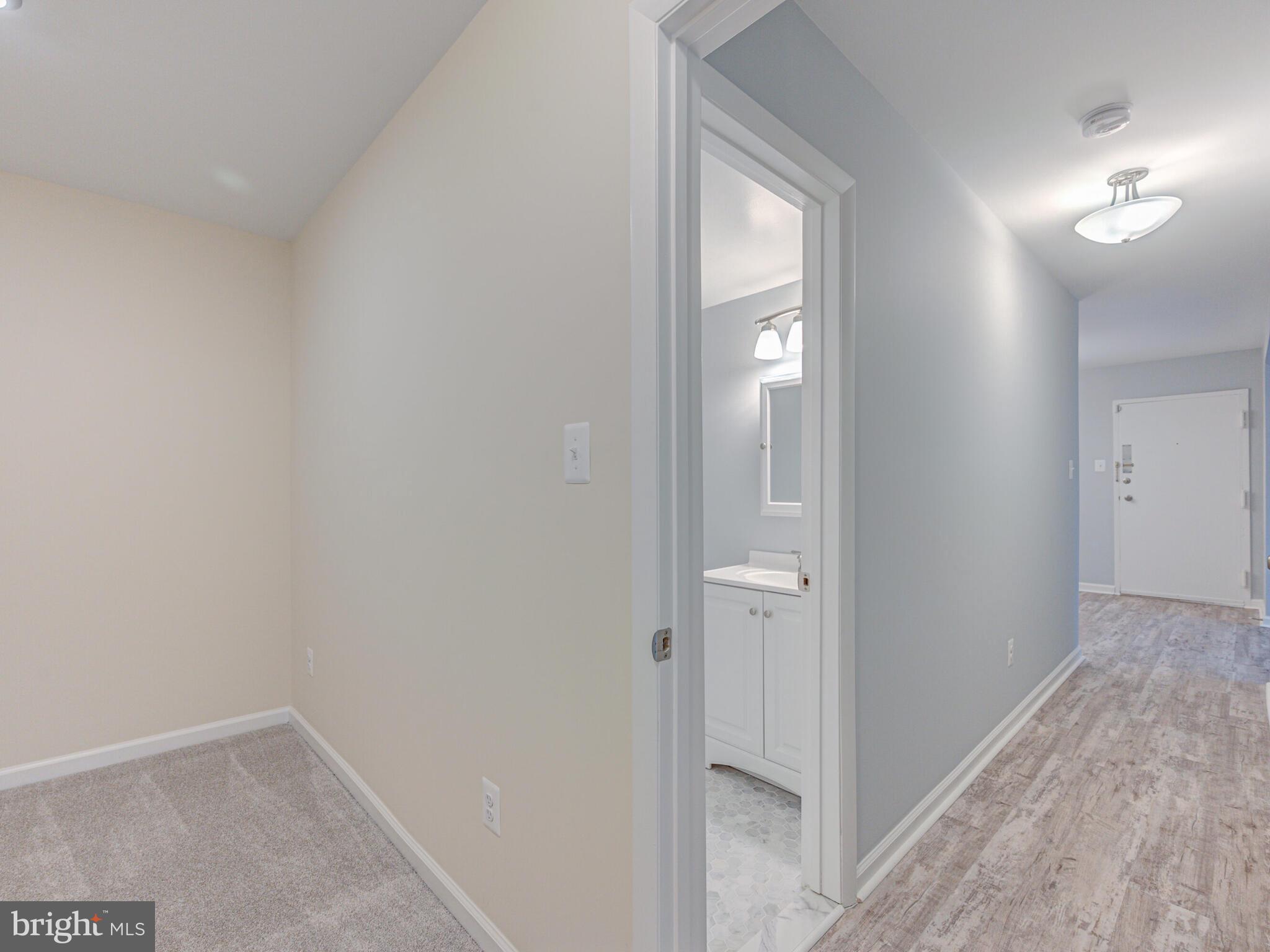 11618 Vantage Hill Road, Unit 2A Reston, VA 20190 - Photo 23 of 33