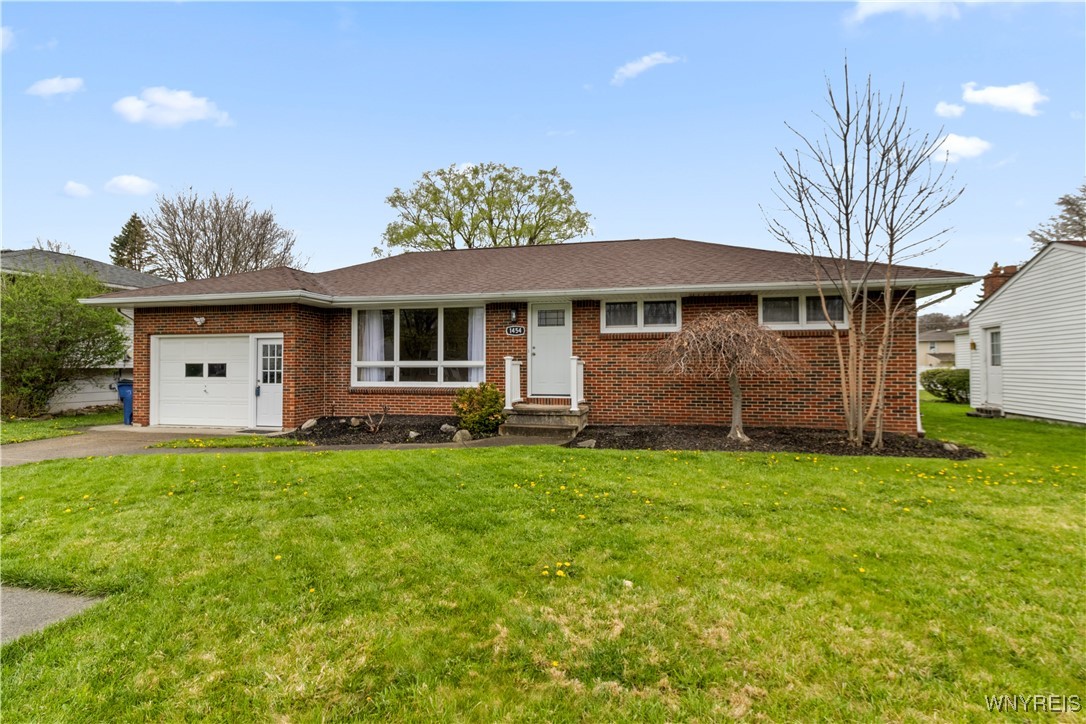 1454 North French Road Amherst, NY 14228 - Photo 3 of 48