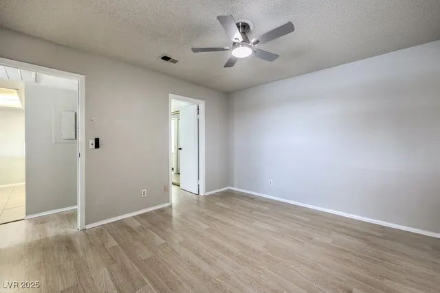 $1,060 | 2981 Country Manor Lane, Unit 122, Las Vegas, NV 89115