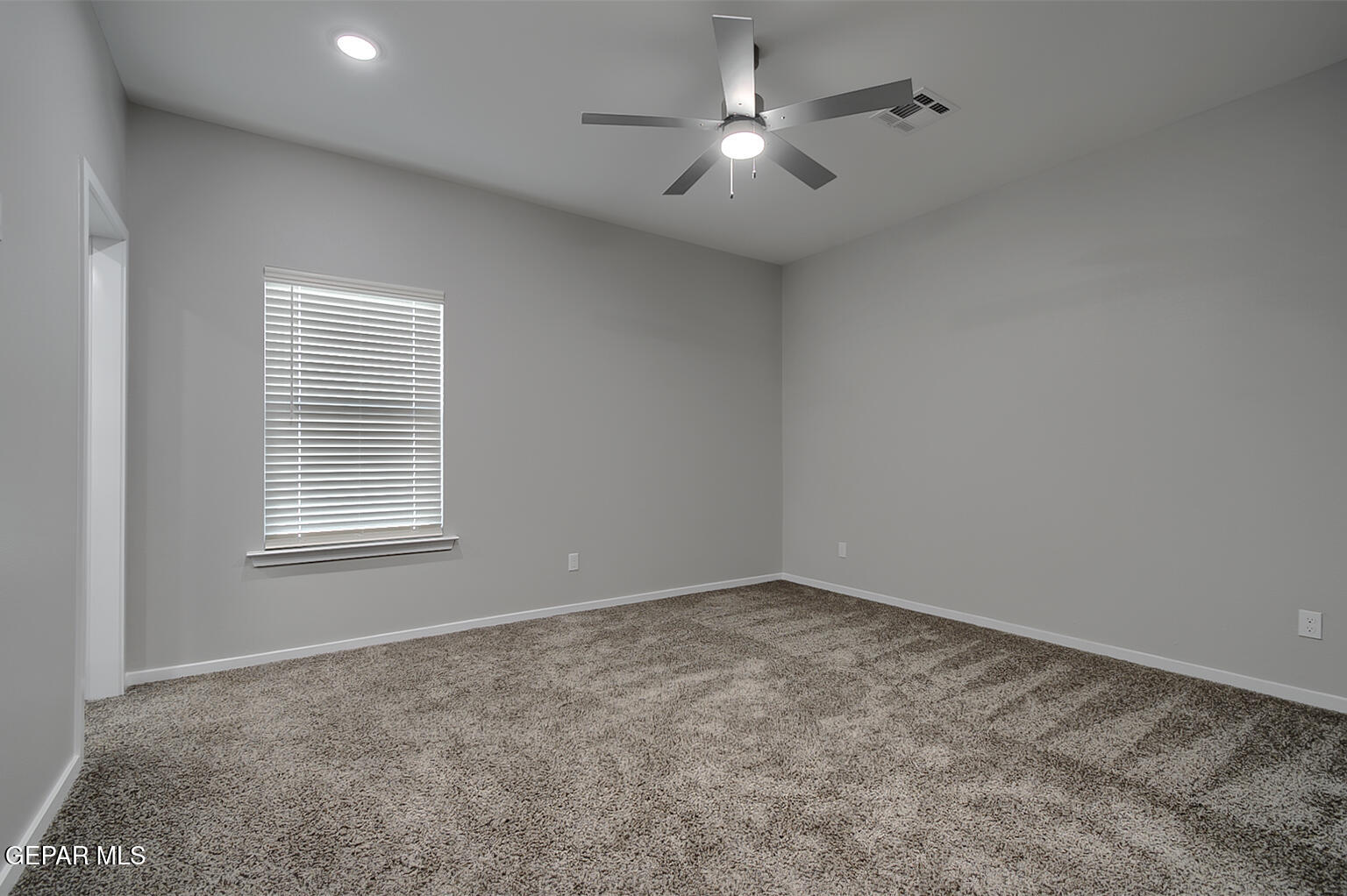 469 Davis Greenwood Vinton, TX 79821 - Photo 11 of 17 7449-Norte-Portugal-M-Bedroom