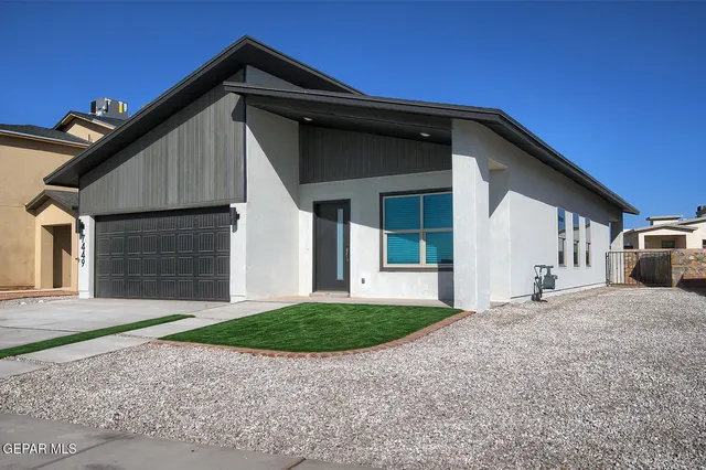 $284,950 | 469 Davis Greenwood, Vinton, TX 79821