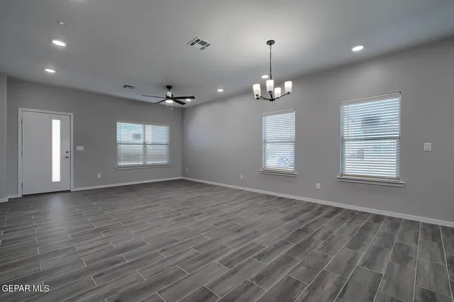 $284,950 | 469 Davis Greenwood, Vinton, TX 79821