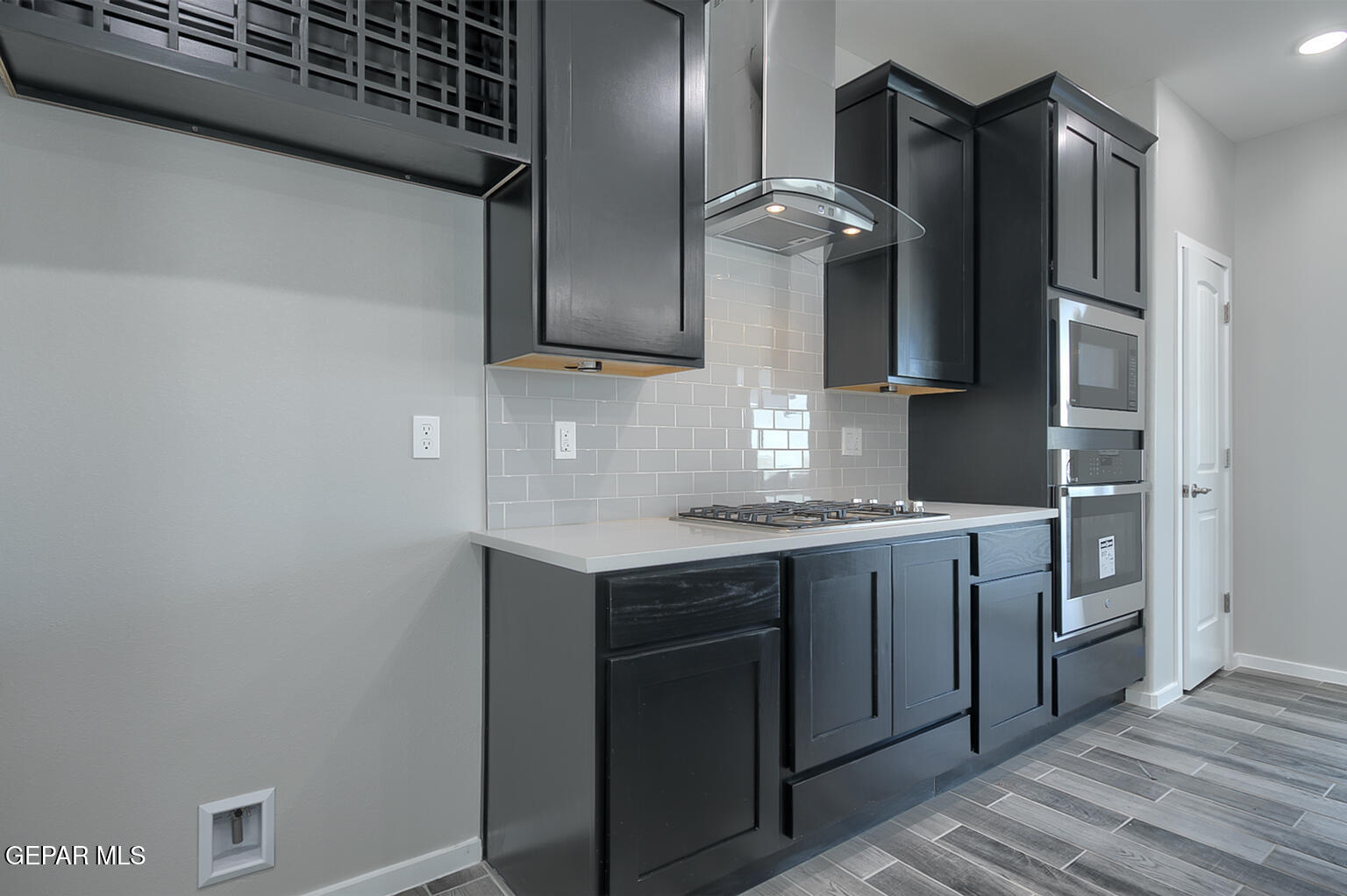 469 Davis Greenwood Vinton, TX 79821 - Photo 8 of 17 7449-Norte-Portugal-Kitchen-Cabinets