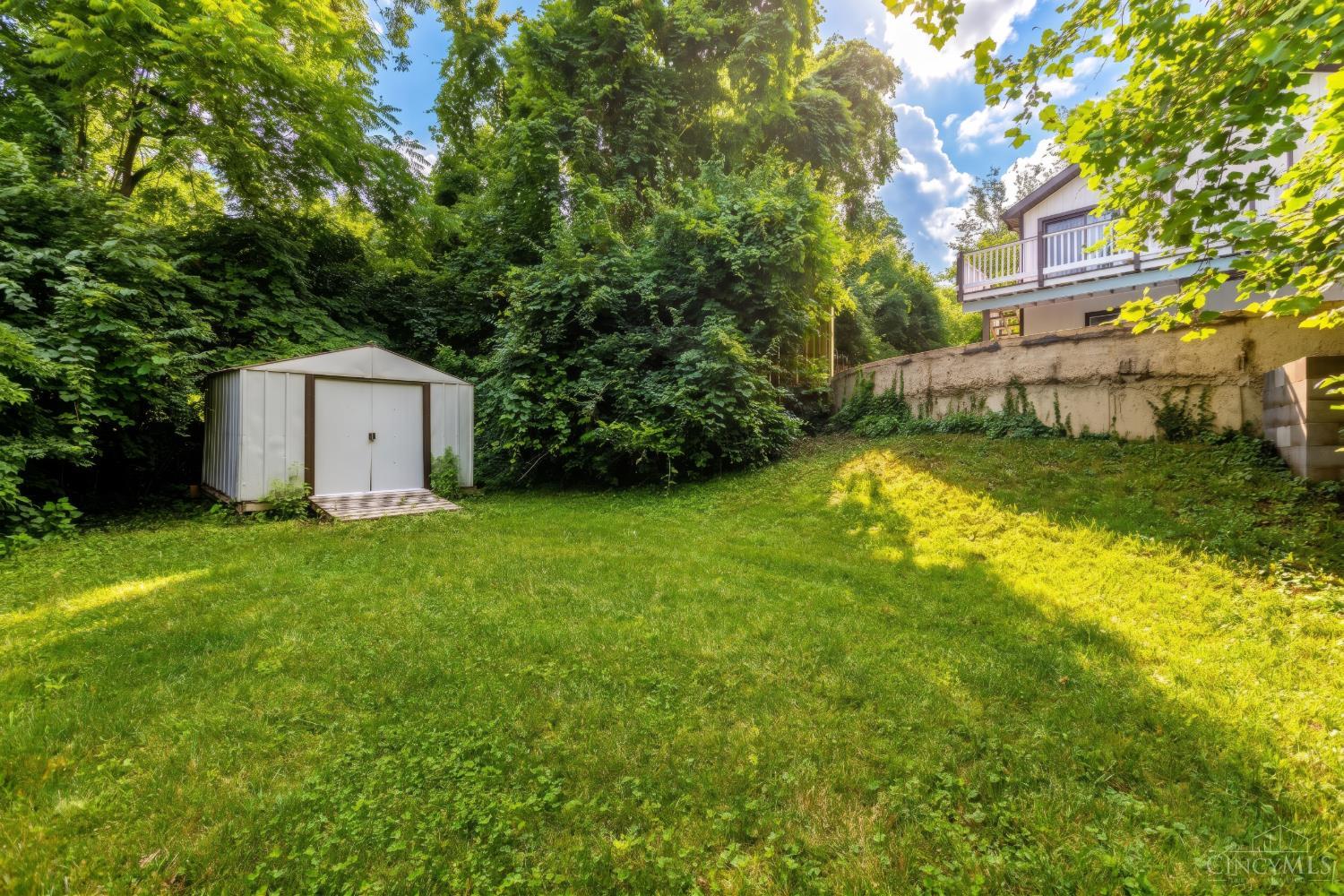 9699 Humphrey Road Cincinnati, OH 45242 - Photo 21 of 28