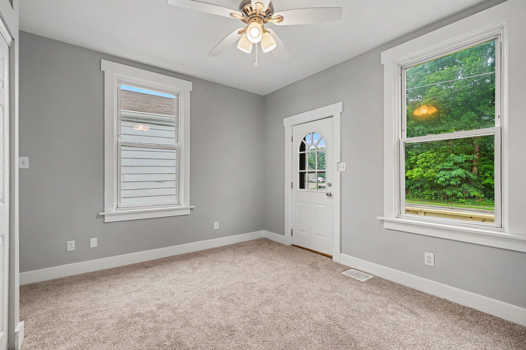 405 Main Street Bromley, KY 41016 - Photo 12 of 18 012_file_3570