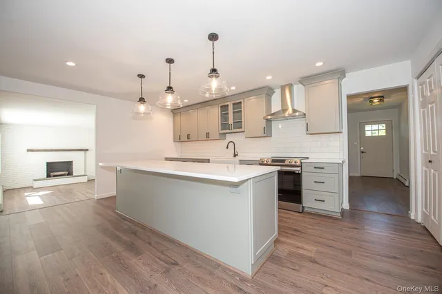 $5,200 | 22 Eastover Drive, East Northport, NY 11731