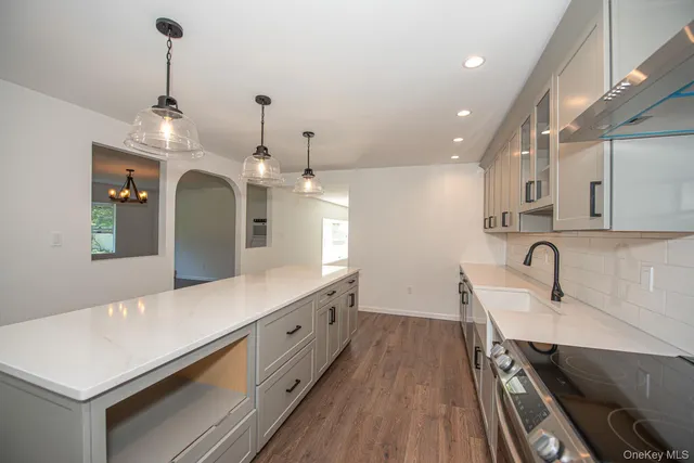 $5,200 | 22 Eastover Drive, East Northport, NY 11731