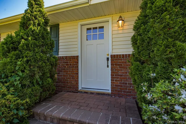 $5,200 | 22 Eastover Drive, East Northport, NY 11731