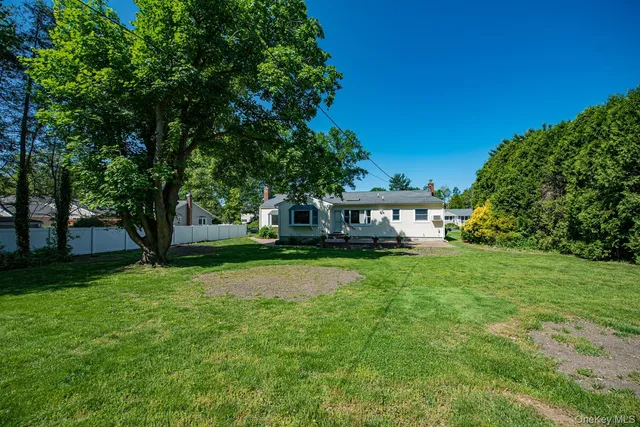 $5,200 | 22 Eastover Drive, East Northport, NY 11731