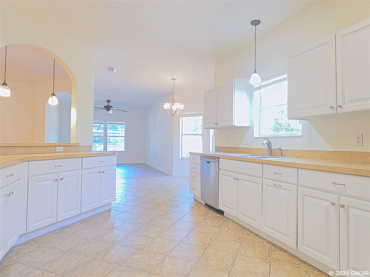 8992 Southwest 67th Place Gainesville, FL 32608 - Photo 11 of 24 Gallery Image 11