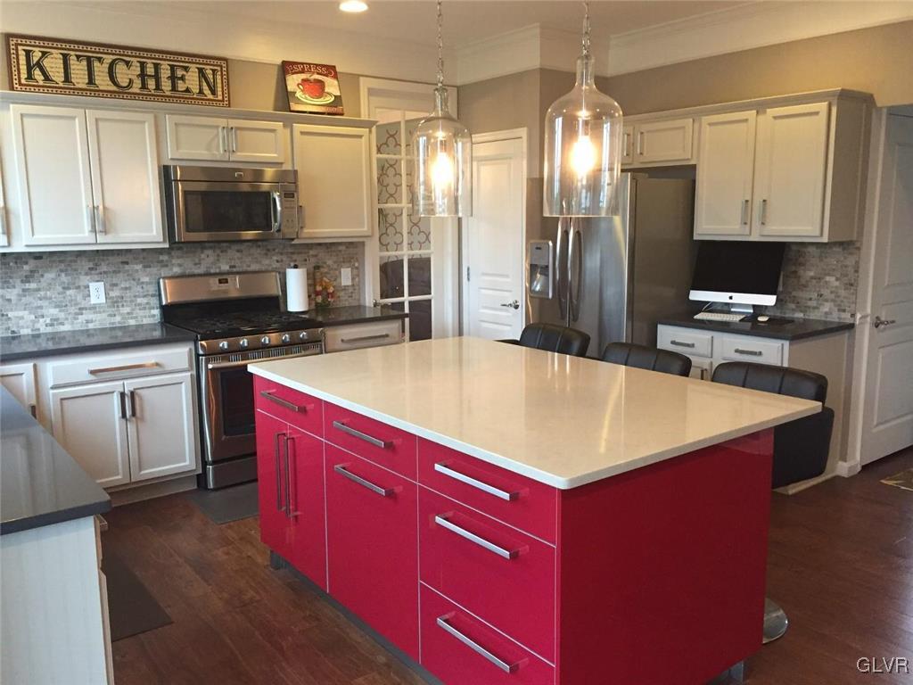 8661 Pathfinder Road Breinigsville, PA 18031 - Photo 4 of 23 Gallery Image 4
