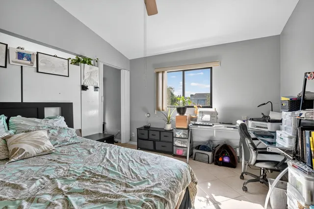 $250,000 | 50 Southeast 12th Street, Unit 2350, Boca Raton, FL 33432