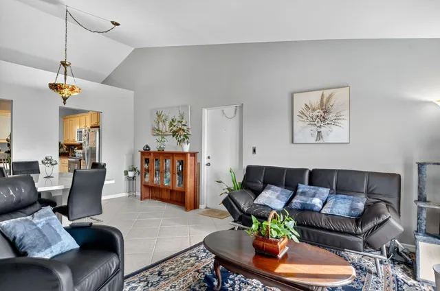 $250,000 | 50 Southeast 12th Street, Unit 2350, Boca Raton, FL 33432