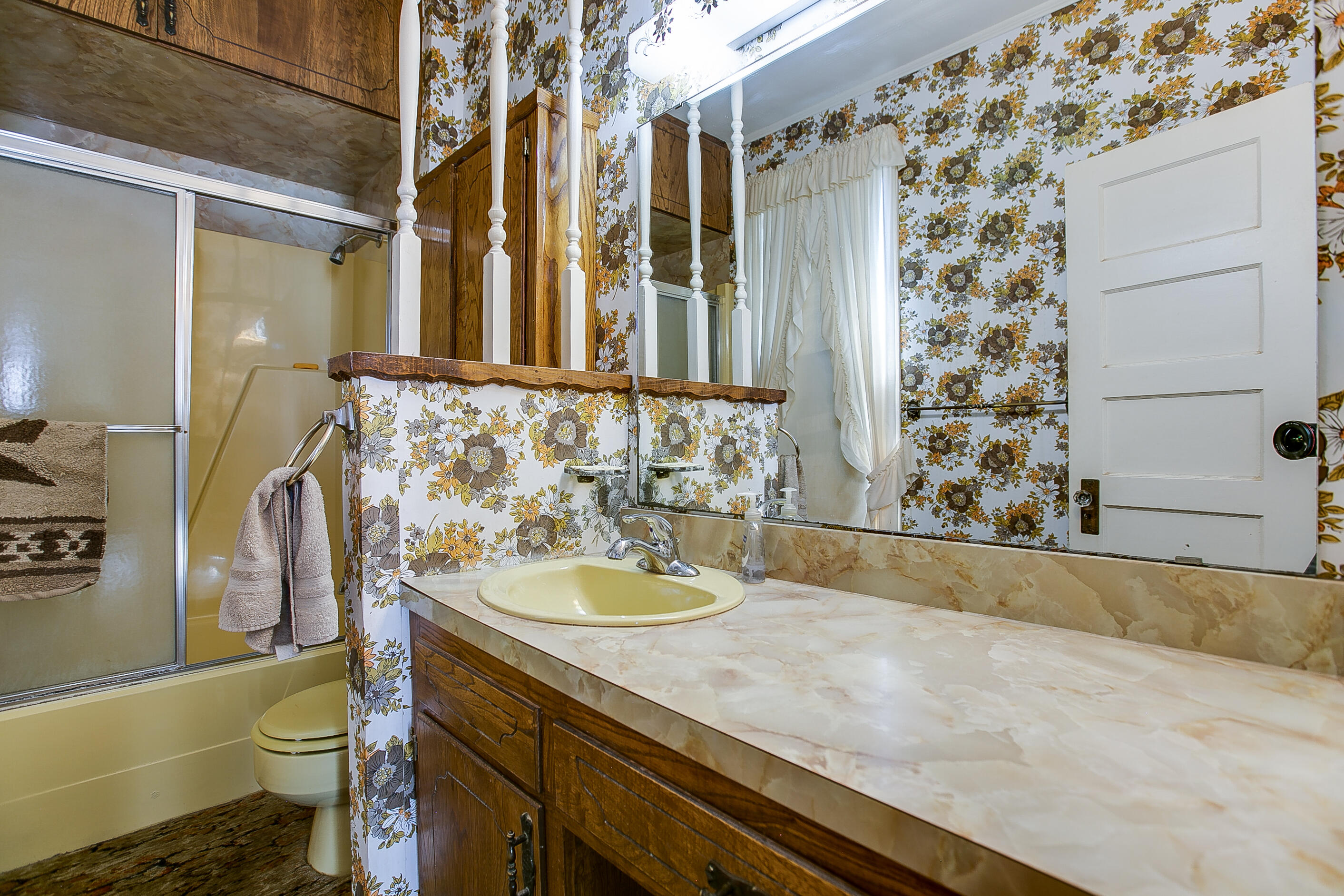 308 North 6th Street Ballinger, TX 76821 - Photo 29 of 40 5L4A6823Blended