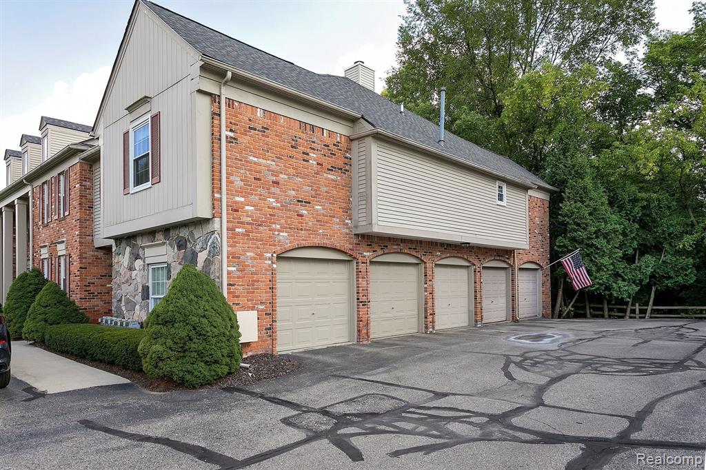 1665 Huntington Park, Unit F Rochester Hills, MI 48309 - Photo 34 of 34