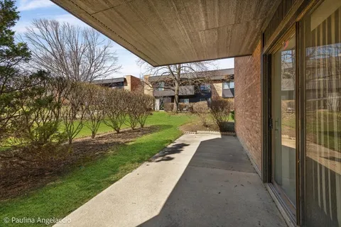 $209,000 | 1265 North Sterling Avenue, Unit 115, Palatine, IL 60067