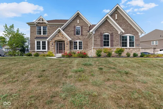 $759,999 | 14598 Meadow Bend Drive, Fishers, IN 46037