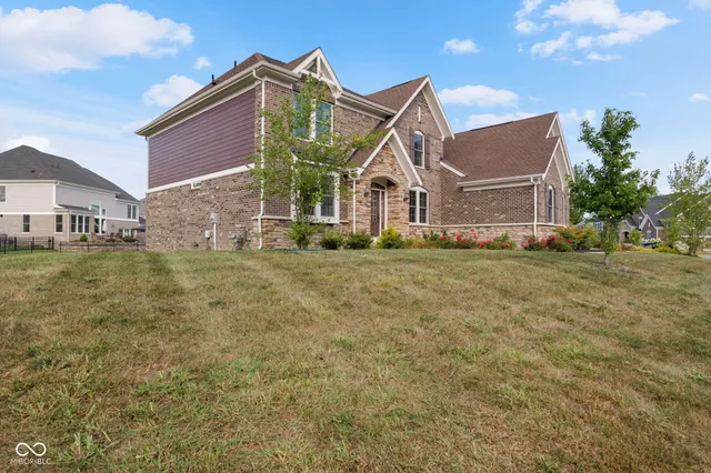 $759,999 | 14598 Meadow Bend Drive, Fishers, IN 46037