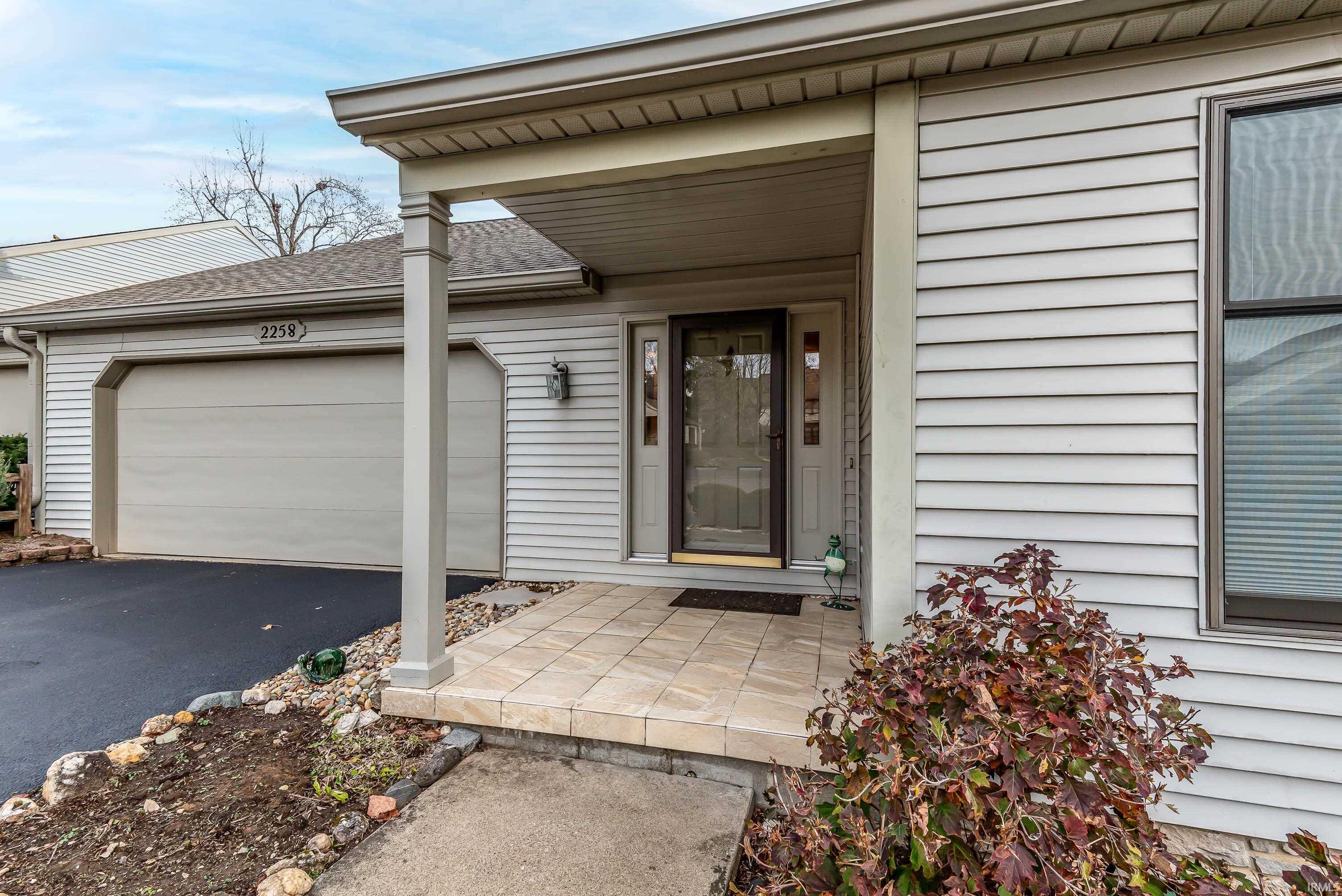 2258 East Cape Cod Drive Bloomington, IN 47401 - Photo 2 of 36