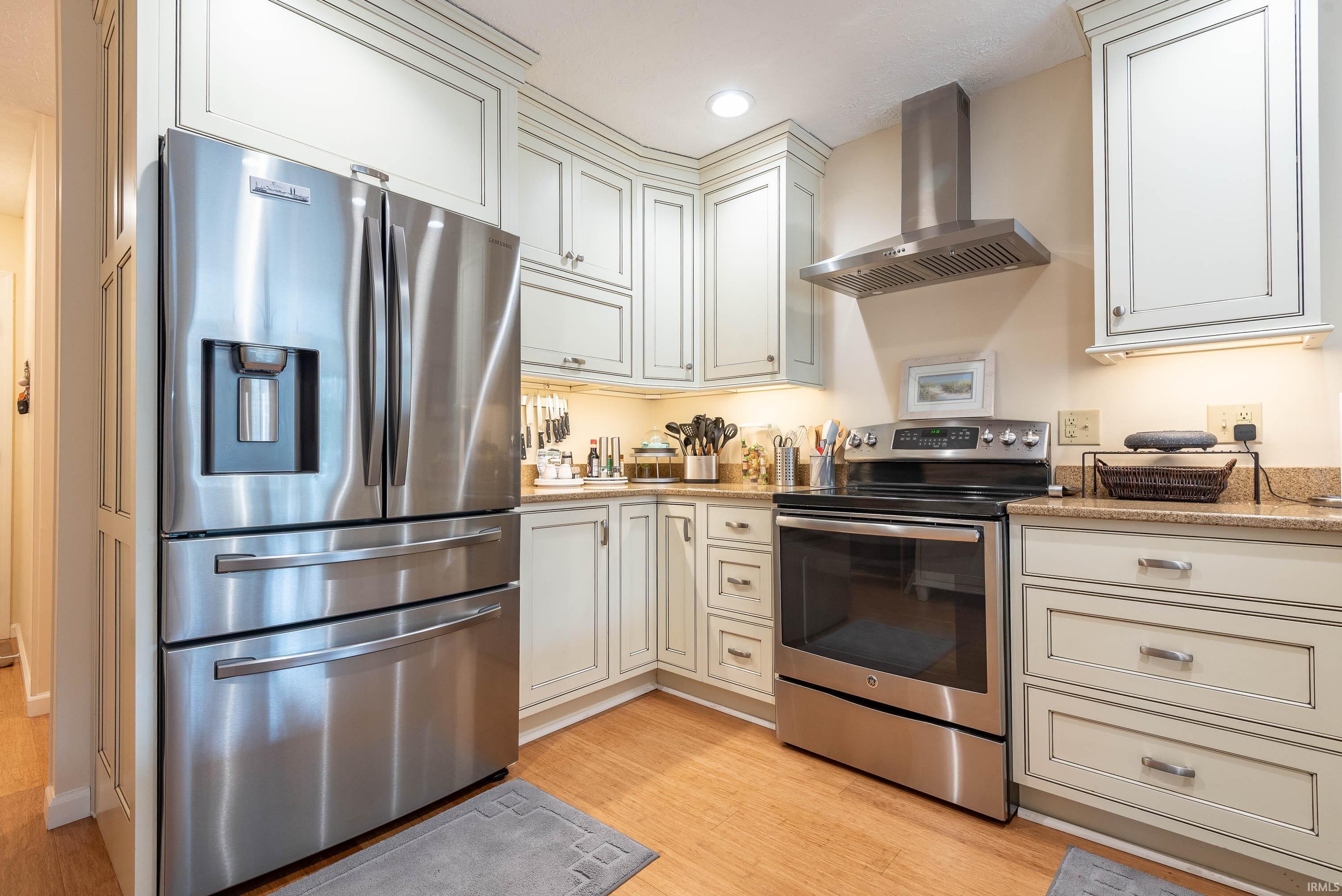 2258 East Cape Cod Drive Bloomington, IN 47401 - Photo 9 of 36