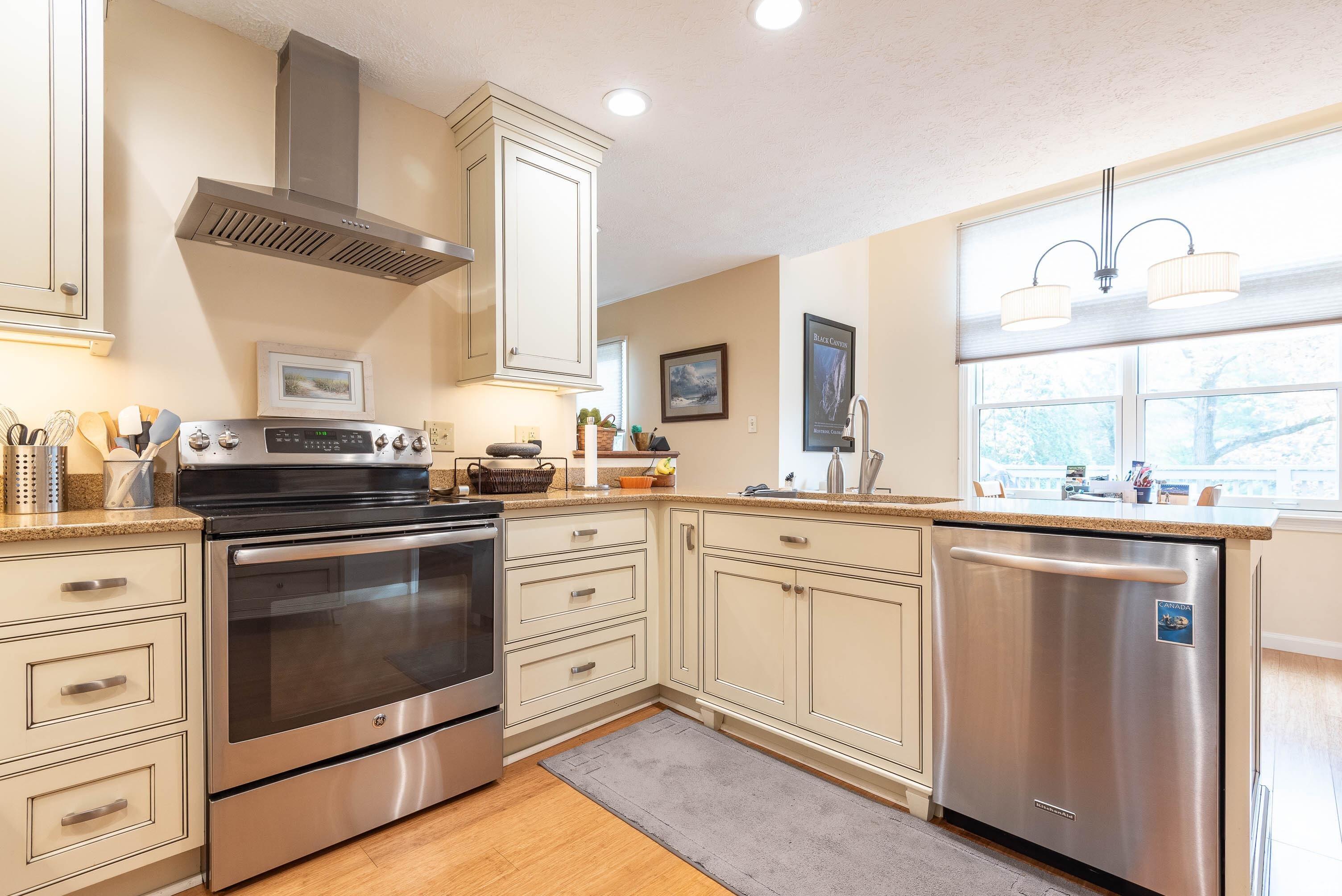 2258 East Cape Cod Drive Bloomington, IN 47401 - Photo 10 of 36