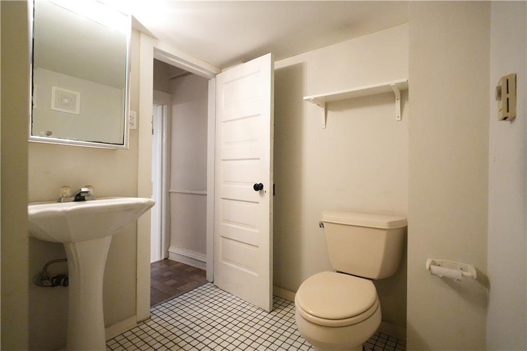 5259 Keystone Street Pittsburgh, PA 15201 - Photo 18 of 37 full bath on lower level
