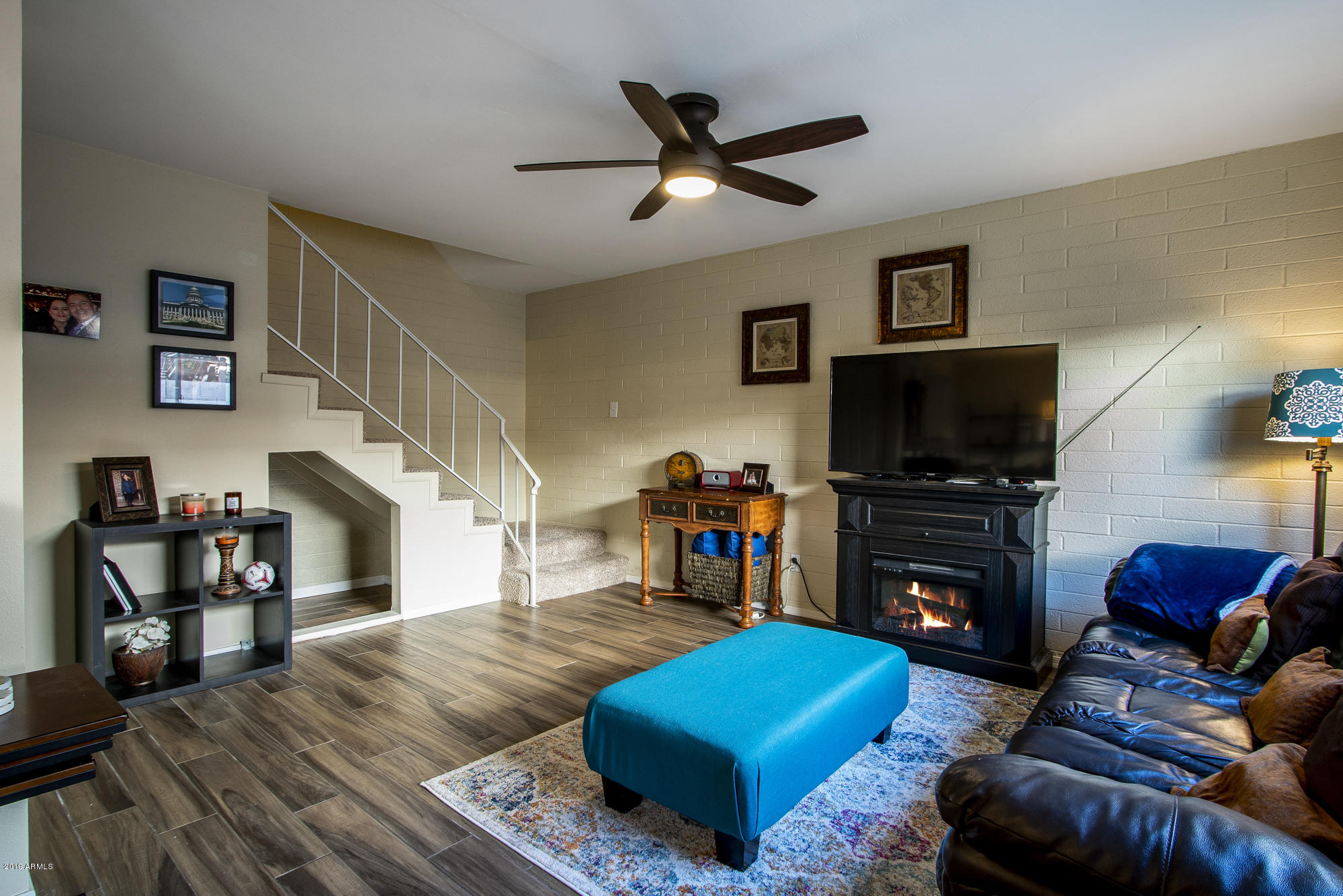 1029 North Granite Reef Road Scottsdale, AZ 85257 - Photo 4 of 22 Living Room - 1