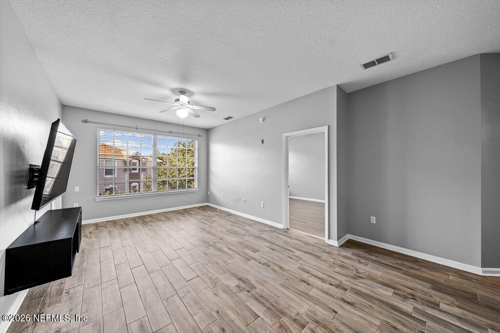 10550 Baymeadows Road, Unit 712 Jacksonville, FL 32256 - Photo 5 of 25 10550 Baymeadows Rd Unit 712 (9).JPG-SMA
