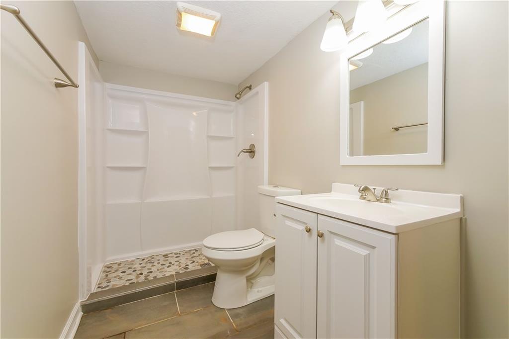 3702 East 106th Terrace Kansas City, MO 64137 - Photo 10 of 15