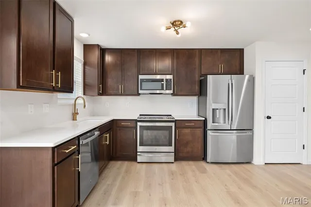 $312,207 | 39 Town Ctr Court, Foristell, MO 63348