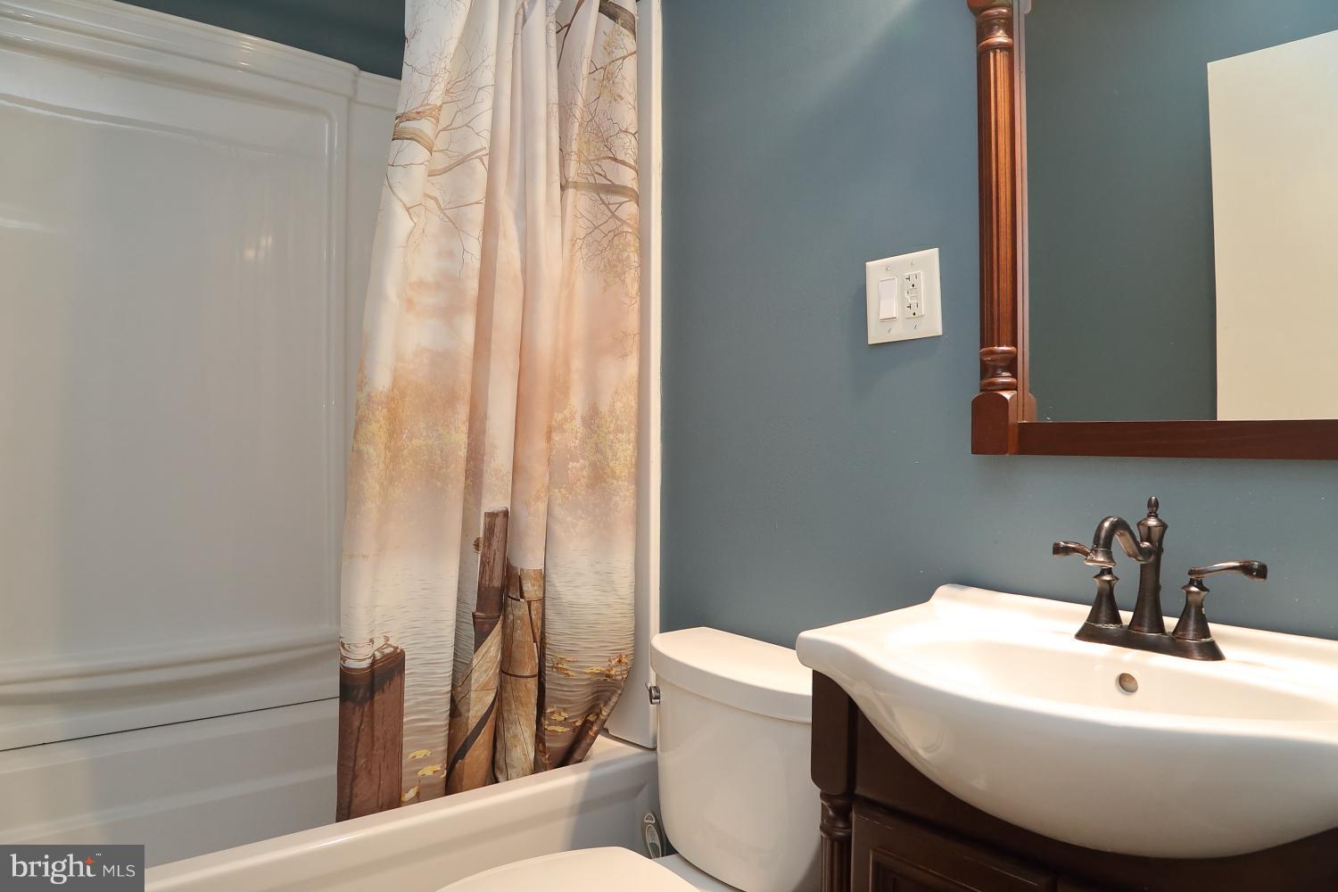 16 Gateway Road York, PA 17403 - Photo 14 of 20 Gallery Image 14